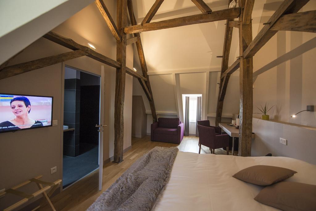 Chateau Du Bost - Teritoria Bellerive-sur-Allier Kamer foto